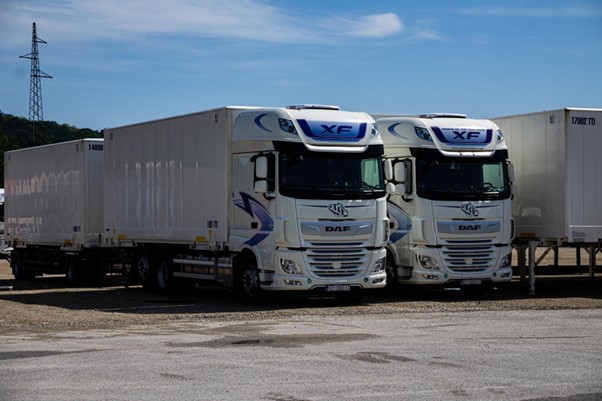 TRUCK